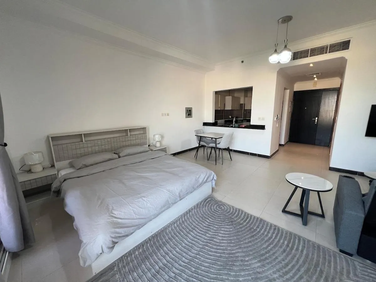 Spacious Studio Near Marina Dubai
